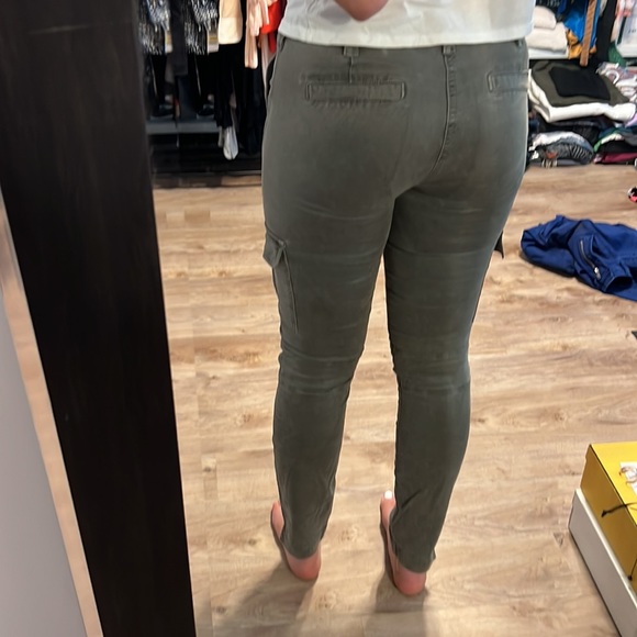 J Brand Maverick Low Rise Cargo Skinny Jeans in Vintage Armadillo Olive - Picture 7 of 16